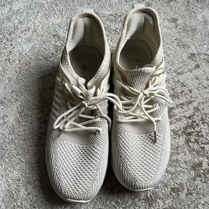 Nude sneakers